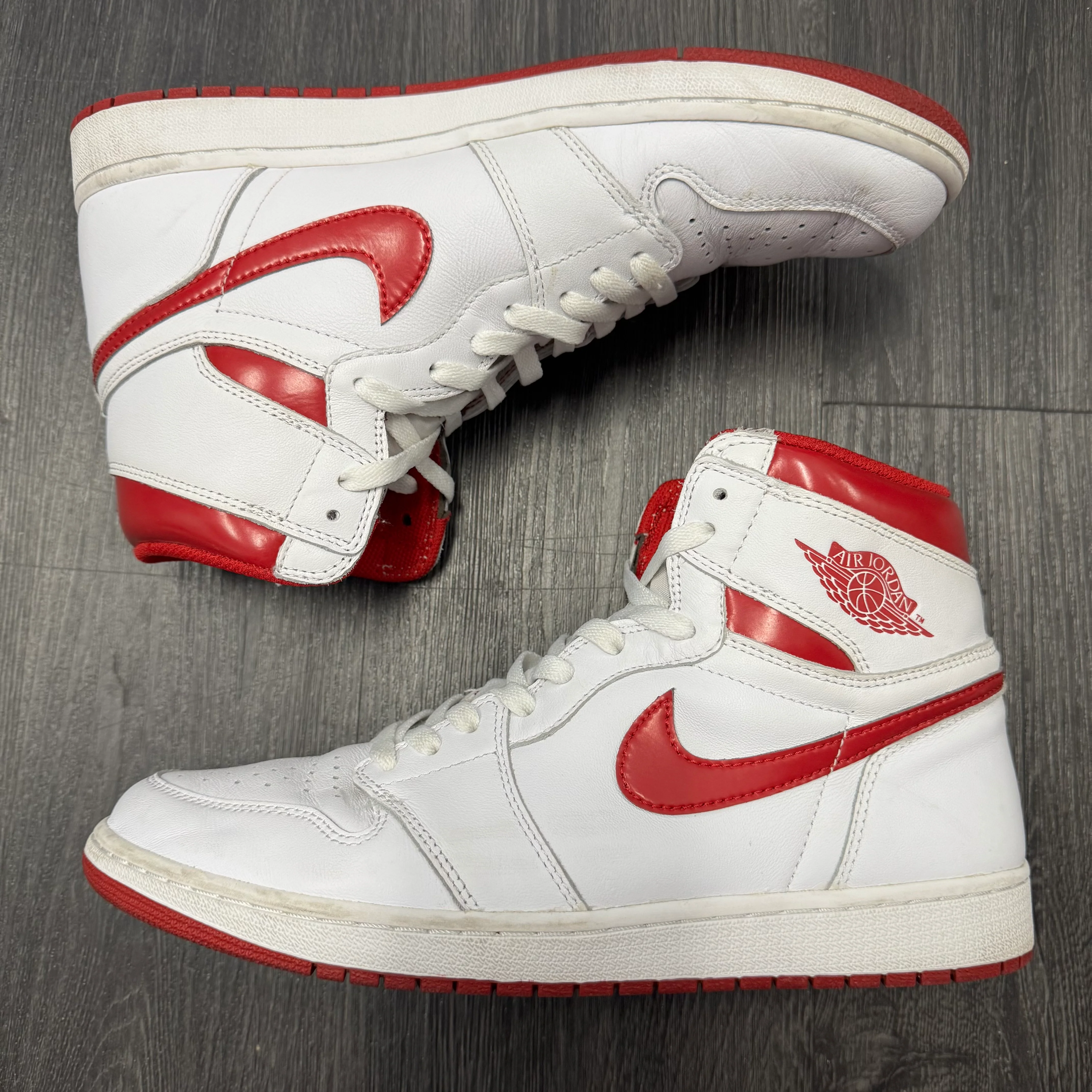 Jordan 1 Retro Metallic Red 2017 - Image 4