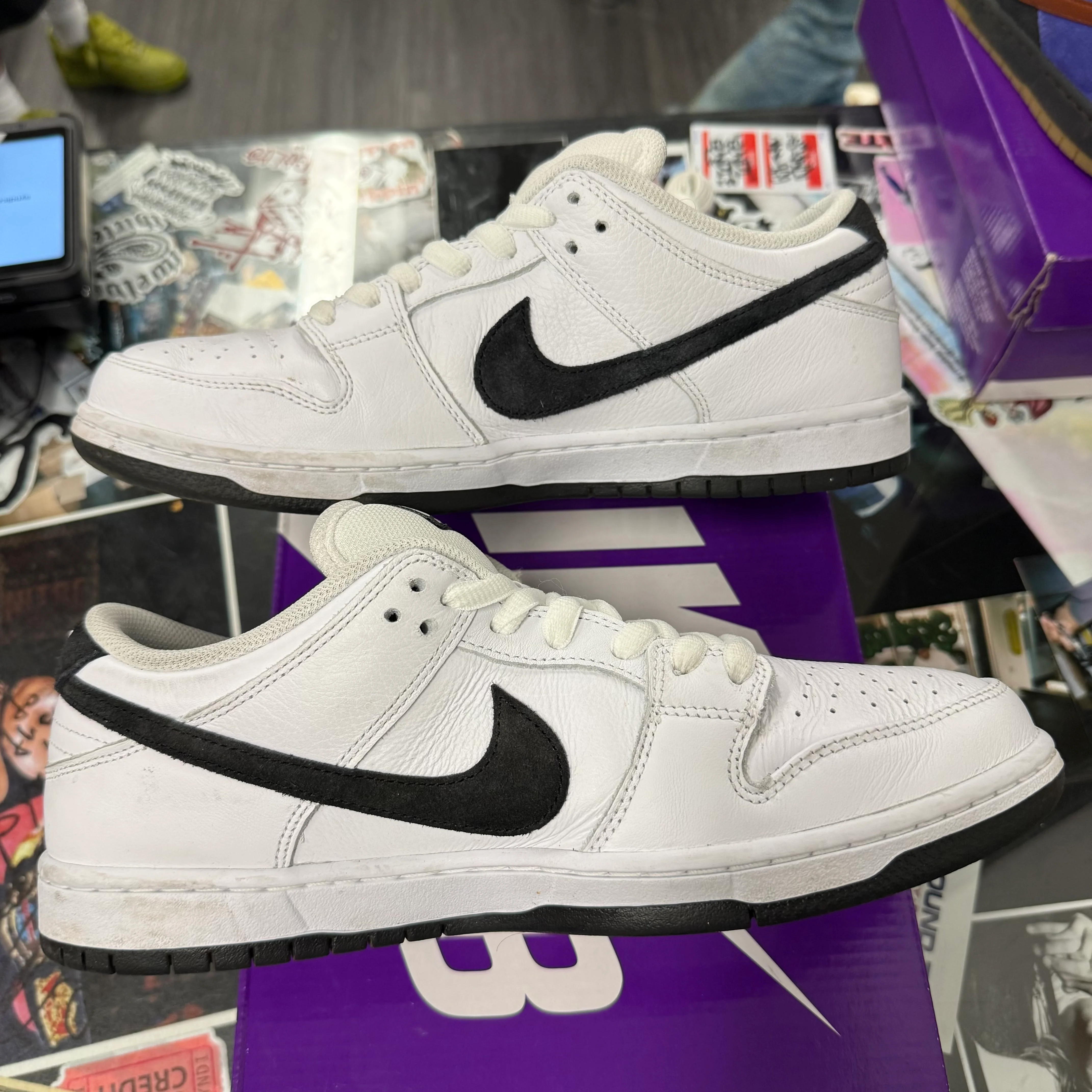 Nike SB Dunk Low White Black U11 - Image 5