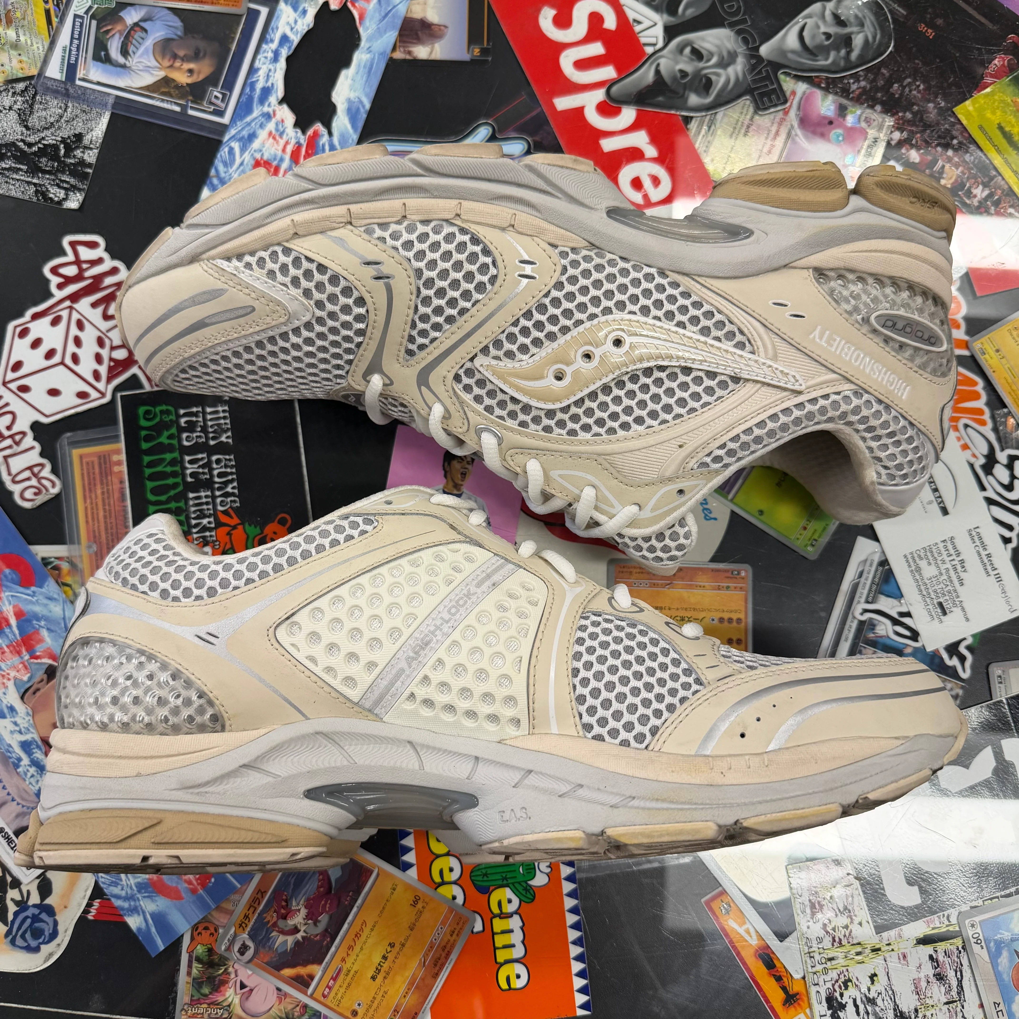 Saucony ProGrid Triumph 4 Highsnobiety Cream - Image 4