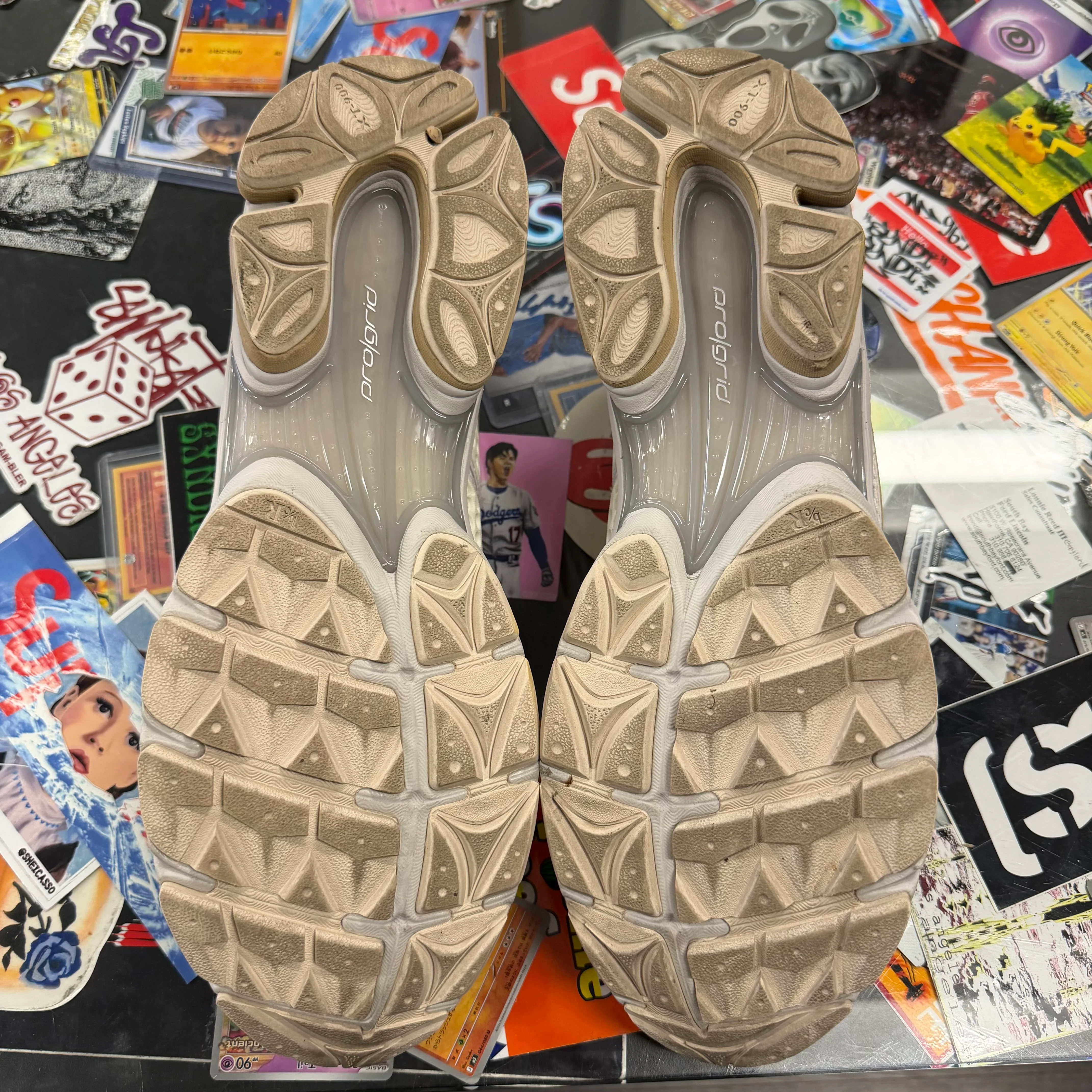 Saucony ProGrid Triumph 4 Highsnobiety Cream - Image 5